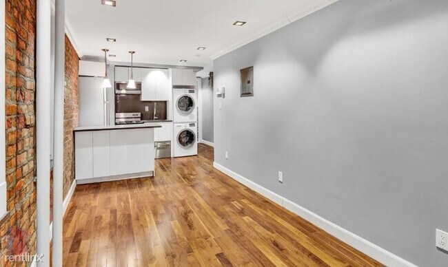 Foto del edificio - 2 br, 1 bath House - 124 Mulberry St 18