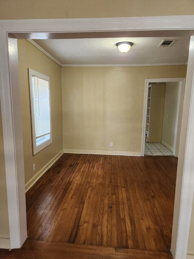 Building Photo - 611 Choctaw Rd
