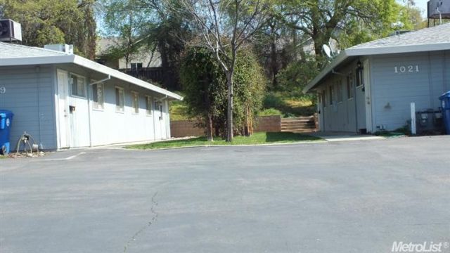 Primary Photo - 1019 Sibley St