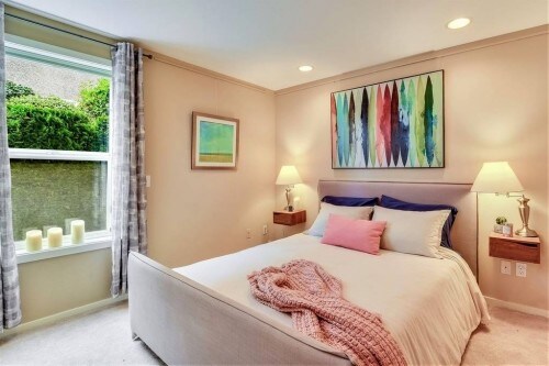 Foto del edificio - 2432 Dexter Ave N. - 2 bedrooms