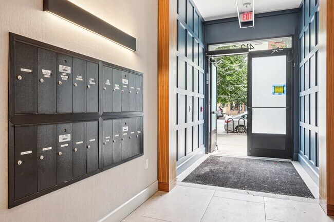 Foto del edificio - 412 Washington St