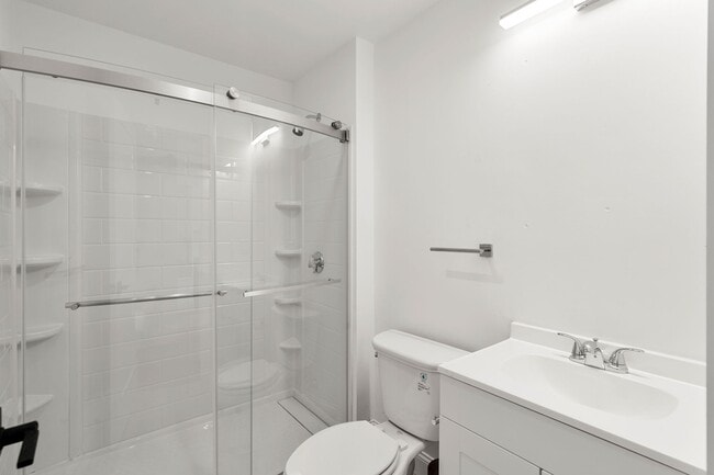 Building Photo - 80 Patten St