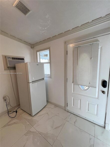 Foto del edificio - 1490 NW 34th Street Unit 2