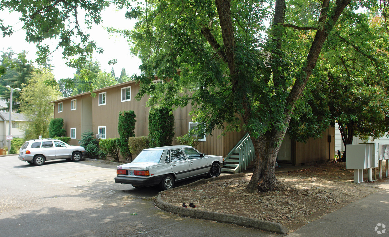 Building Photo - Clark Creek Apartments