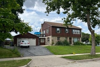 Building Photo - 3401 S 57th St
