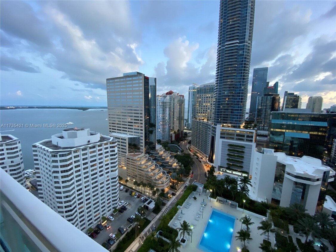 Foto principal - 950 Brickell Bay Dr