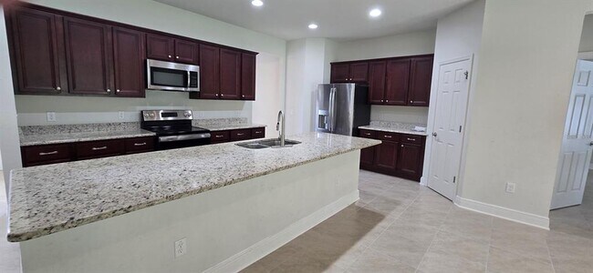 Building Photo - 5235 SE 91st St
