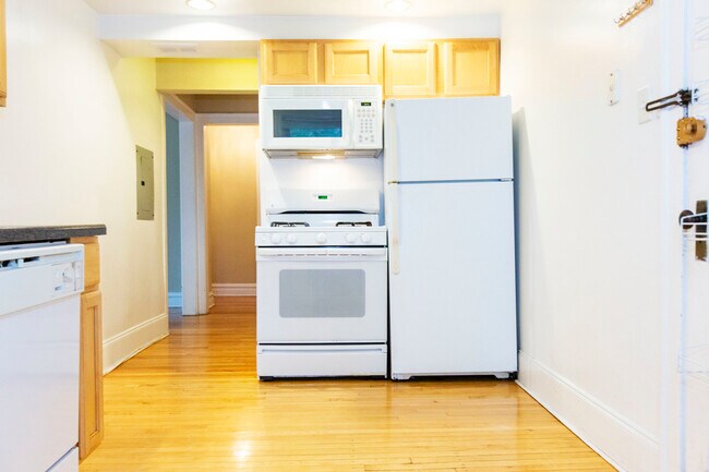 Foto del edificio - 2247 Ridge Ave