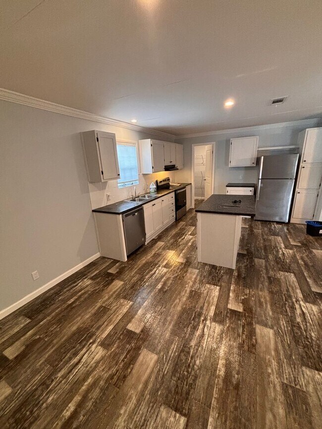 Foto del edificio - 3/2 Brooksville Available Now !