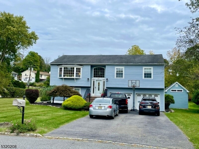 Foto principal - 25 Meadow Ln