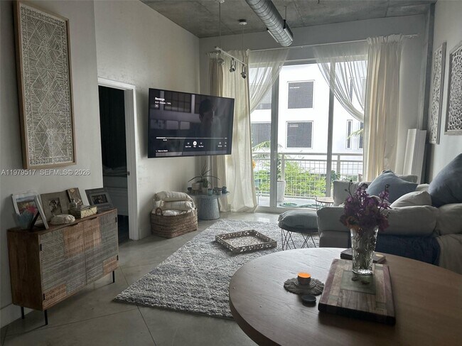 Building Photo - 2001 S Biscayne Blvd