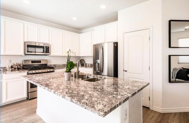 Foto del edificio - Beautifully Modern 3 bedroom Near Southern...