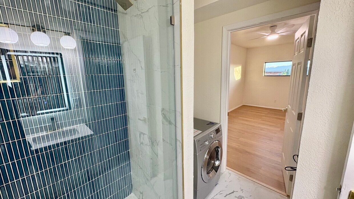 Foto principal - 2928 Piedmont Dr