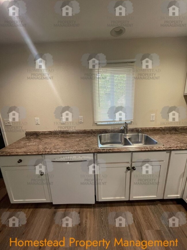 Foto del edificio - 595