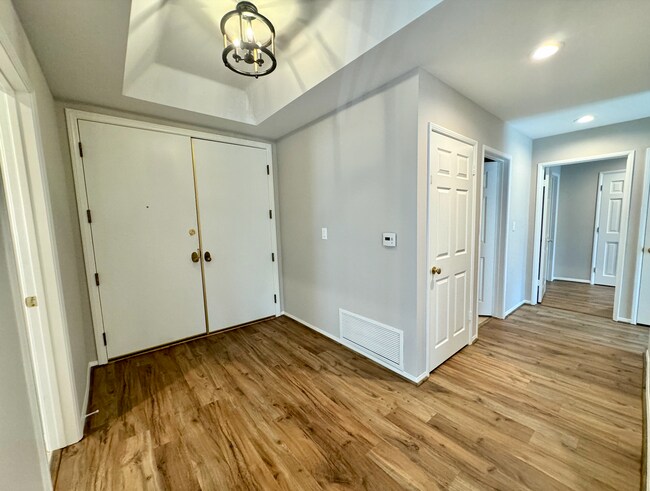 Foto del edificio - 1930 S Beverly Glen Blvd