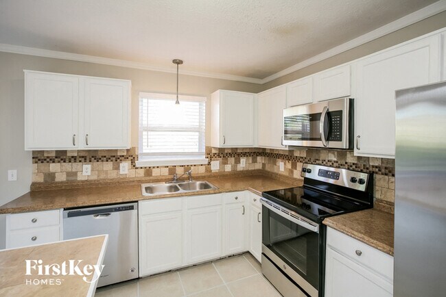Building Photo - 640 Tanninger Dr