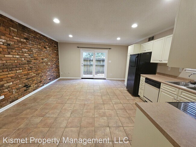 Building Photo - 2 br, 1.5 bath House - 573 S Goodlett Street