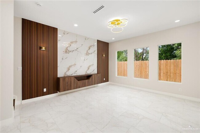 Foto del edificio - 16 Solar E Dr