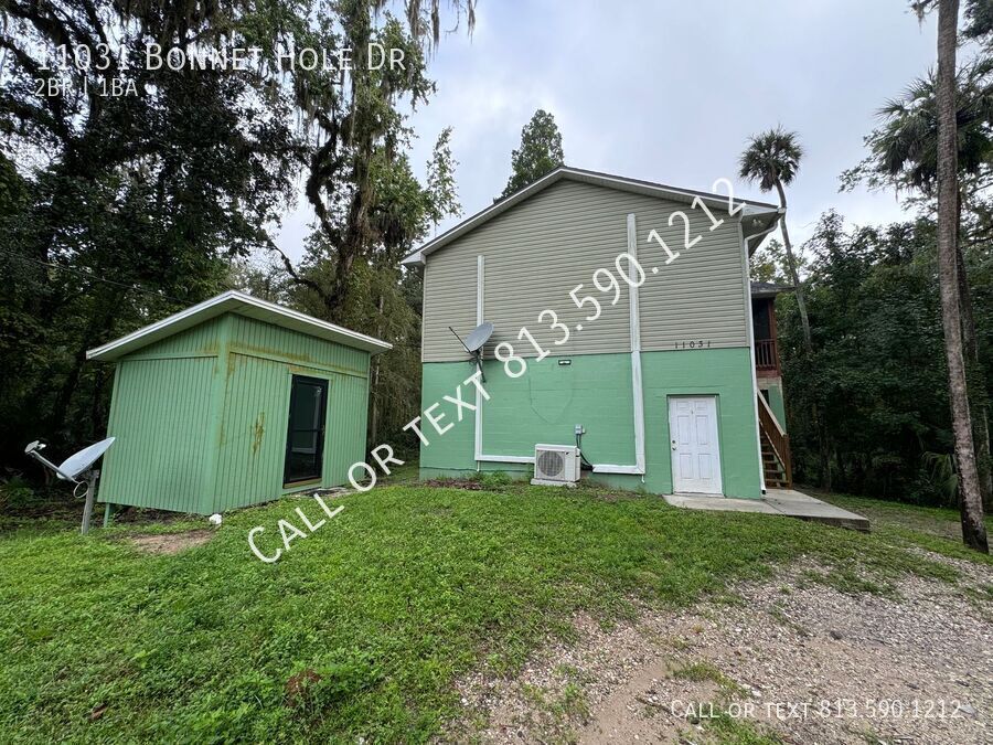 Primary Photo - Spacious Thonotosassa Property