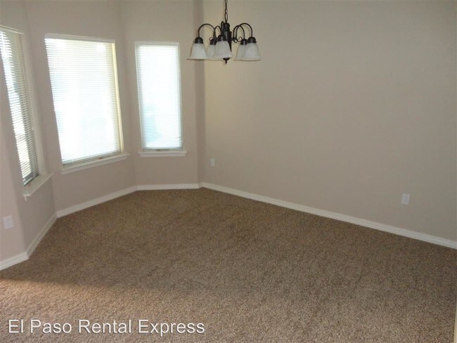 Building Photo - 4 br, 2.5 bath House - 14585 Spanish Point Dr
