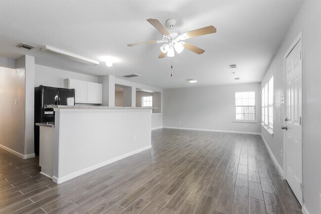Foto del edificio - 11210 Flying Geese Ln