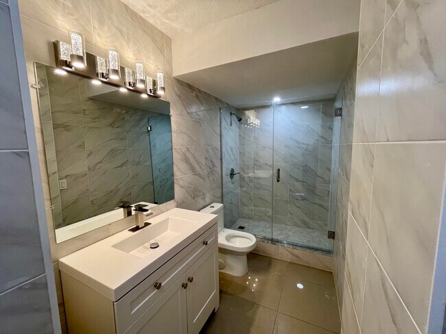 Foto del edificio - 1801 S Ocean Dr
