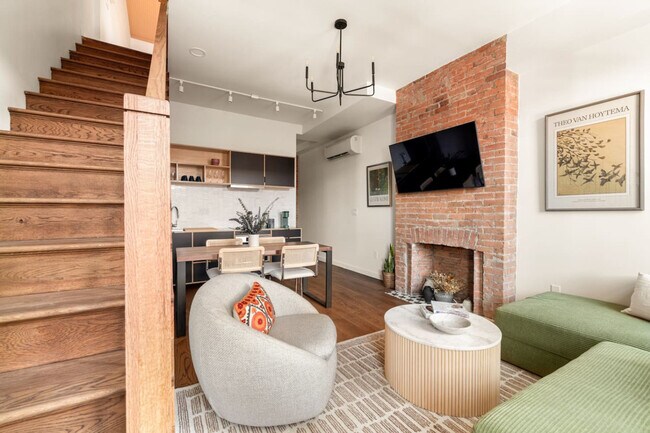 Building Photo - 1510 Race St