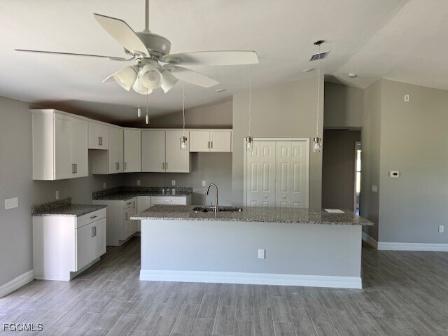 Foto del edificio - 3223 57th St W