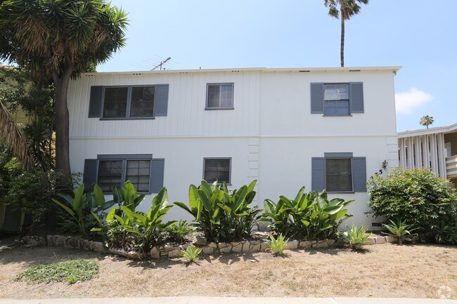 Building Photo - 455 S Oakhurst Dr