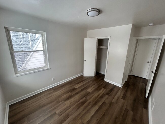 Foto del edificio - 2616 Newport Ave