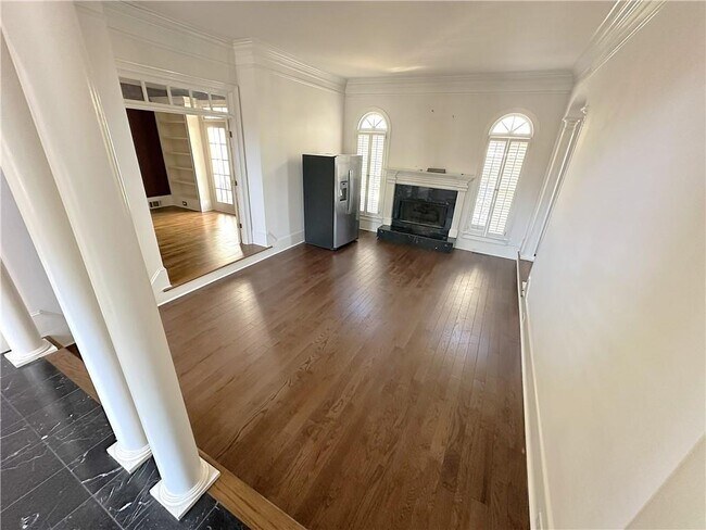 Building Photo - 3815 Sidestreet Cir