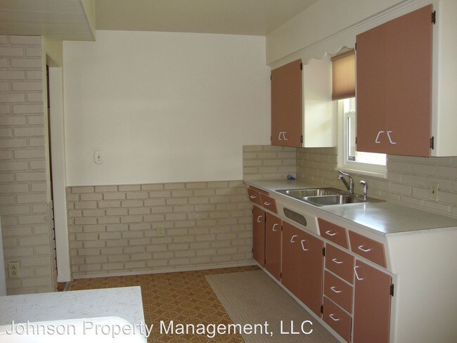 Building Photo - 5822 N Alameda Blvd