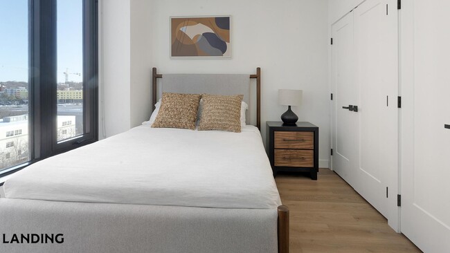 Building Photo - 632 Howard Rd SE