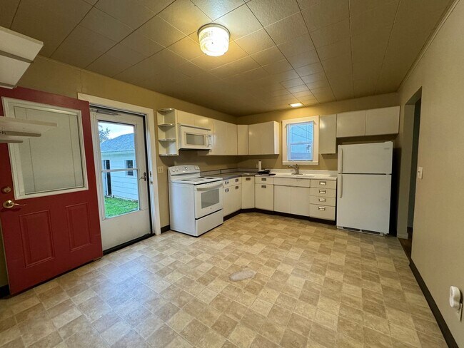 Foto del edificio - West Roseburg 2 Bedroom house