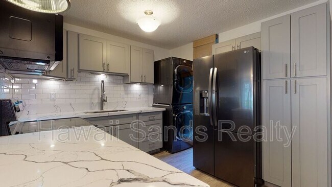 Foto del edificio - 95-273-273 Waikalani Dr