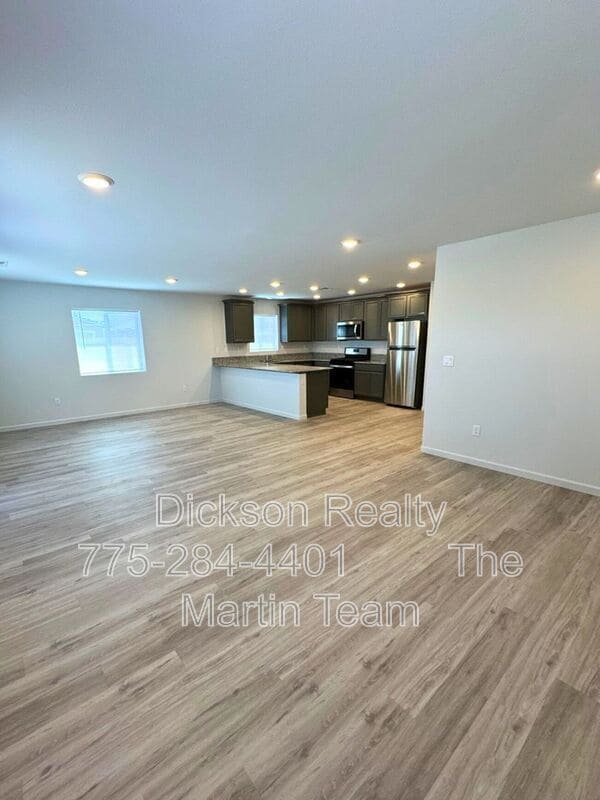 Foto del edificio - 501 Paradise Vly Rd