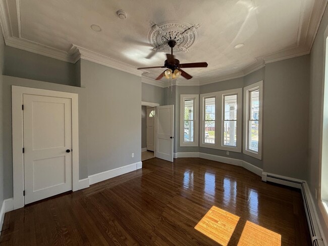 Building Photo - 58 Vinal Ave