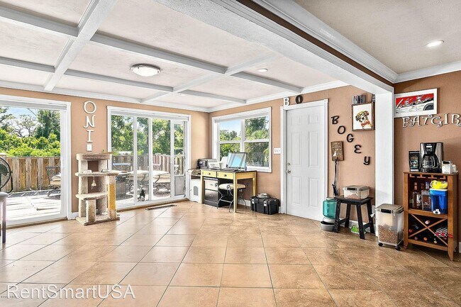 Foto del edificio - 3 br, 2 bath House - 710 South Peninsula Dr.