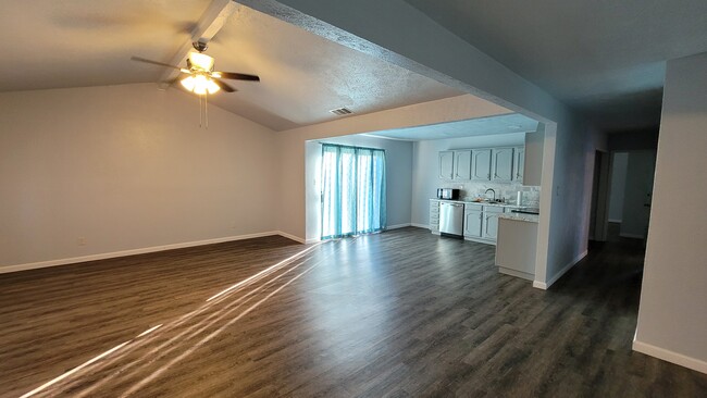 Foto del edificio - 1901 Glenwick Ln
