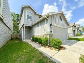 Building Photo - 125 Camelot Pl Ct