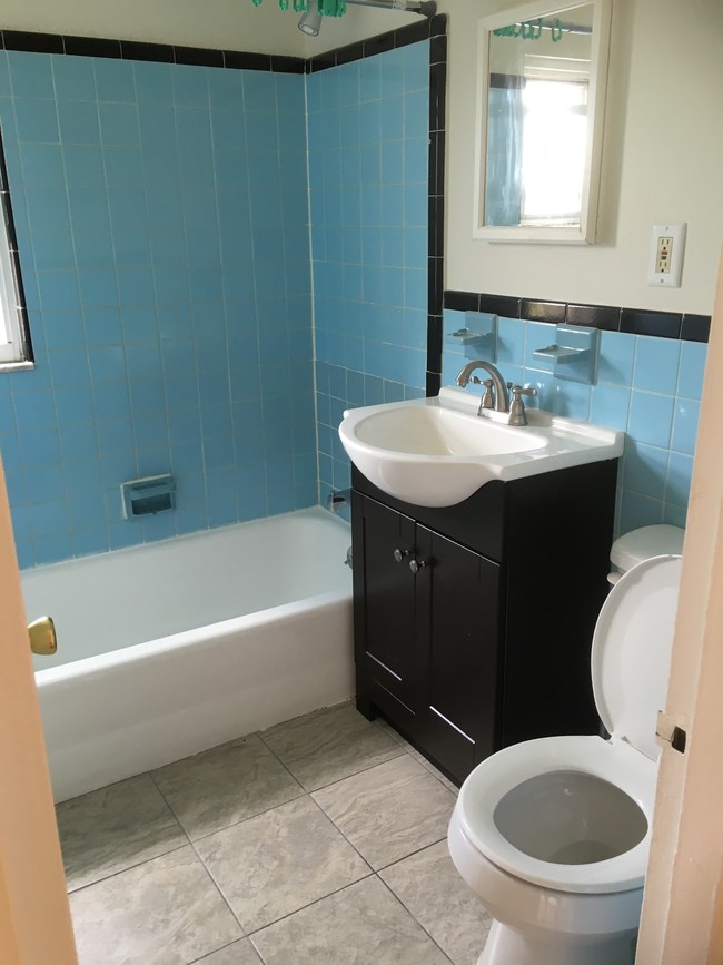 Building Photo - 12 Garfield Park