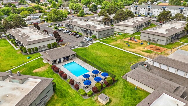 Casa de la piscina - Highlander Apartments