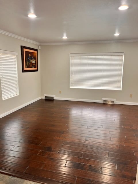 Master Bedroom - 29750 Electric Ave