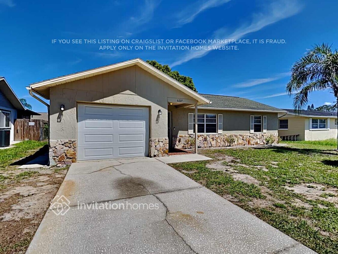 Foto principal - 6227 13th Ave