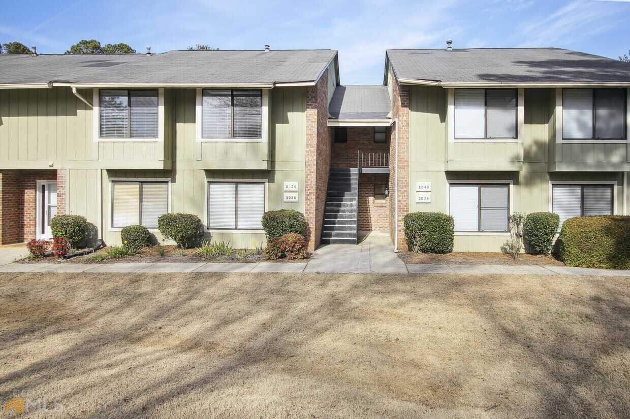 2034 Powers Ferry Trce SE, Marietta, GA 30067 Condo for Rent in