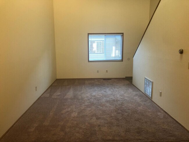 Foto del edificio - Location, Location, Location: Situated just two blocks south of the OSU campus!