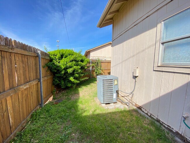 Photo - 9630 Hefner Village Blvd Apartment