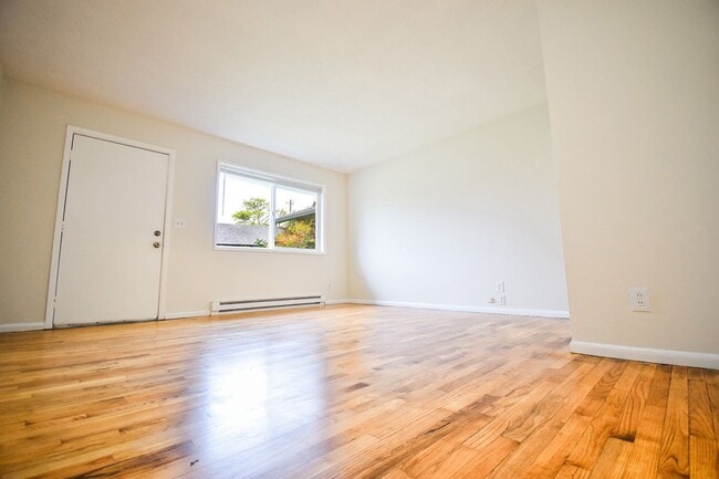 Building Photo - 12025-12095 SW 5th street
