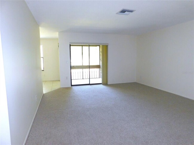 Building Photo - 204 Caryl Way