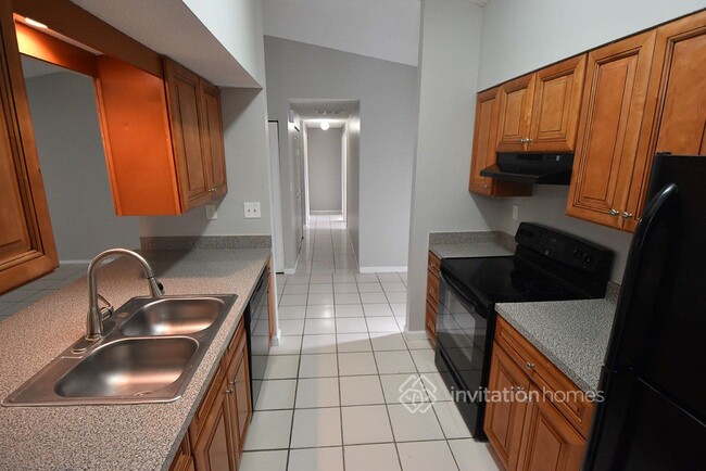 Building Photo - 10626 Hearthstone Dr